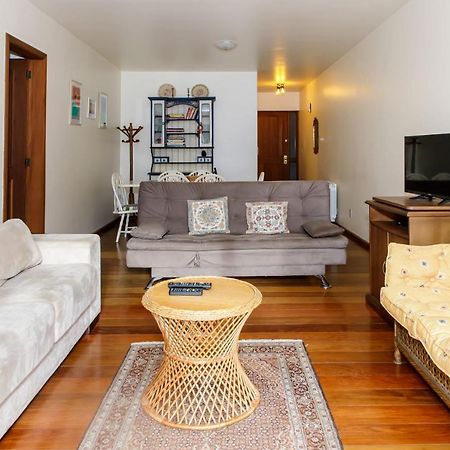 Apartamento Amplo E Aconchegante Na Av Das Hortencias No Centro De Грамаду Экстерьер фото